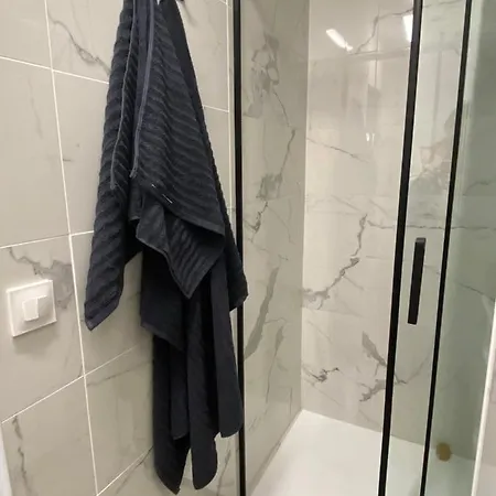 150 M De Golfe De Saint-tropez Apartamento